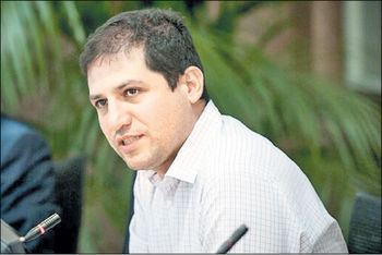 این صنعت نحیفِ پرقدرت