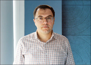 رشد در بستر تاریخ
