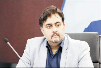 قربانی سیاست

