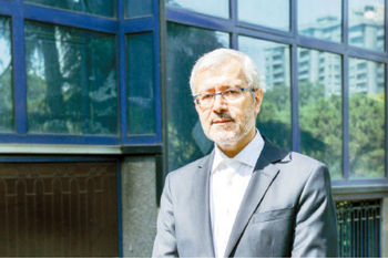 زوایای قرارداد توتال